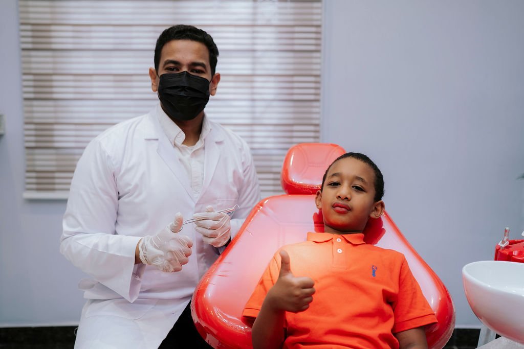 A happy young patient at Hayat Specialist Hospital